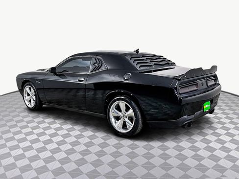 Used 2017 Dodge Challenger R/T Plus image 7