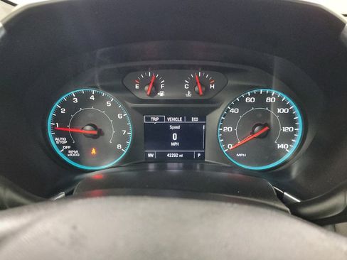 Used 2021 Chevrolet Equinox LS image 23