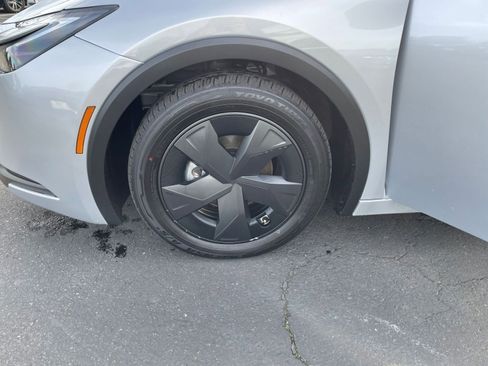 Used 2025 Toyota Prius LE image 29