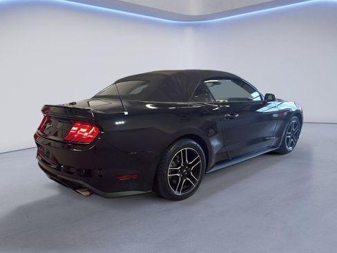 Used 2021 Ford Mustang Premium RWD image 8