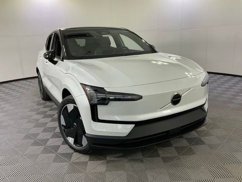 New 2026 Volvo EX30 Plus w/ Protection Package Premier AWD/4WD image 8