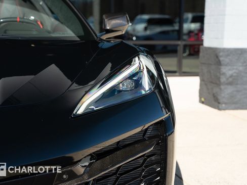 Used 2025 Chevrolet Corvette Z06 w/ Battery Protection Package image 6