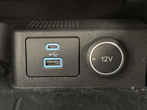 Certified 2020 Ford Escape SE image 23