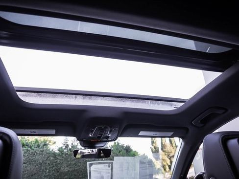 Used 2021 Audi A6 Premium Plus w/ Premium Plus Package image 21