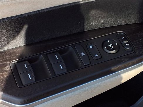 Used 2019 Honda Clarity Touring image 16