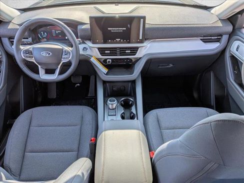 New 2026 Ford Explorer Active RWD image 14