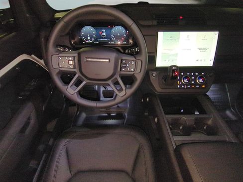 New 2026 Land Rover Defender 110 S AWD/4WD image 27