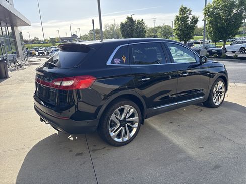 Used 2017 Lincoln MKX Reserve w/ Luxury Package AWD/4WD image 17