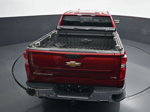 Used 2023 Chevrolet Silverado 1500 LTZ AWD/4WD image 17