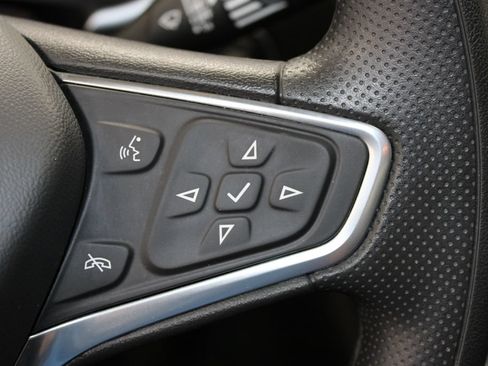 Used 2023 Chevrolet Malibu LT FWD image 39
