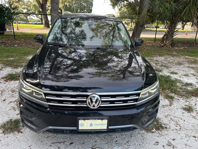 Used 2019 Volkswagen Tiguan SEL Premium w/ 3rd Row Seat Package AWD/4WD image 17