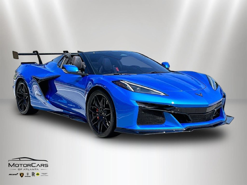 Used 2024 Chevrolet Corvette Z06 w/ Stealth Interior Trim Package RWD image 2