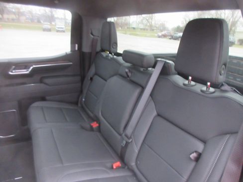 New 2026 GMC Sierra 1500 SLT w/ SLT Premium Package image 15