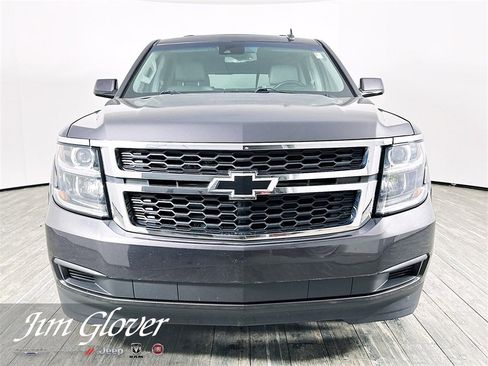 Used 2017 Chevrolet Tahoe LT image 2