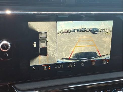 Used 2024 GMC Sierra 1500 AT4 w/ Technology Package AWD/4WD image 7