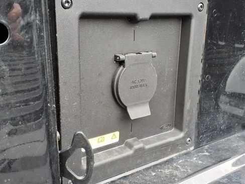 Used 2022 Ford F150 XLT w/ Equipment Group 302A High image 6