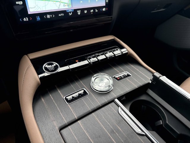 New 2027 Lincoln Navigator L Black Label AWD/4WD image 32