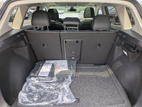 New 2025 Volkswagen Taos SEL image 21