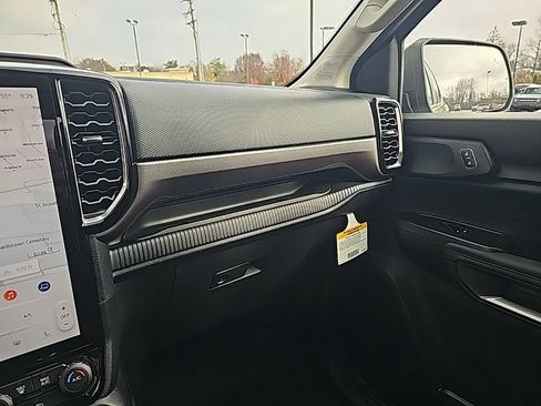 New 2025 Ford Ranger XLT w/ Equipment Group 301A High AWD/4WD image 19