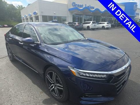 Used 2018 Honda Accord Touring image 1