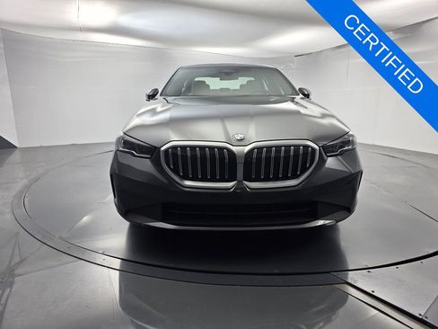 Certified 2024 BMW 530i w/ Premium Package RWD image 2