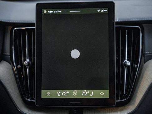 New 2026 Volvo XC60 B5 Ultra w/ Climate Package image 22