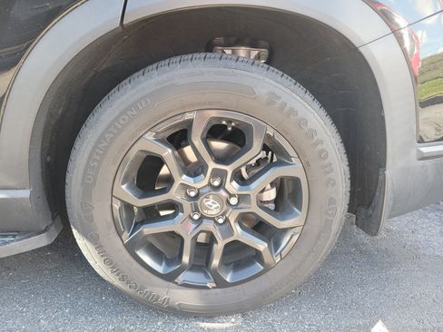 Used 2022 Hyundai Santa Fe XRT w/ Winter Weather Package image 7