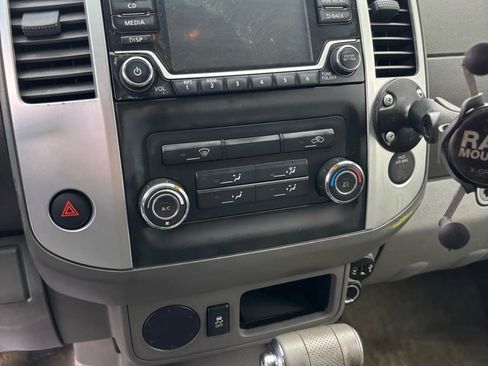 Used 2017 Nissan Frontier S image 30