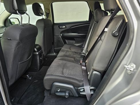 Used 2016 Dodge Journey SXT AWD/4WD image 17
