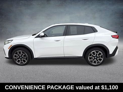 Used 2026 BMW X2 xDrive28i AWD/4WD image 2