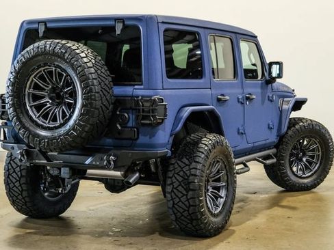 Used 2025 Jeep Wrangler Unlimited Rubicon w/ Safety Group AWD/4WD image 8