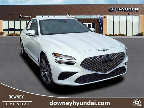 Used 2025 Genesis G70 2.5T image 3