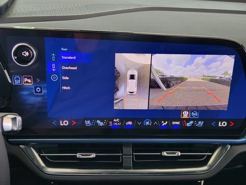 New 2026 Chevrolet Equinox EV LT w/ Convenience Package II FWD image 14