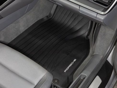 Used 2023 Porsche 911 Carrera w/ Sport Chrono Package image 37