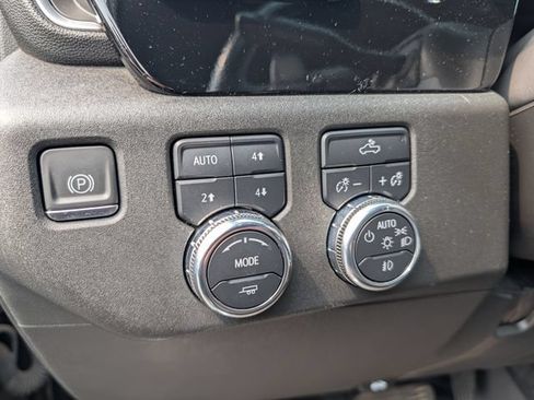 Used 2023 GMC Sierra 1500 Elevation w/ Preferred Package AWD/4WD image 21
