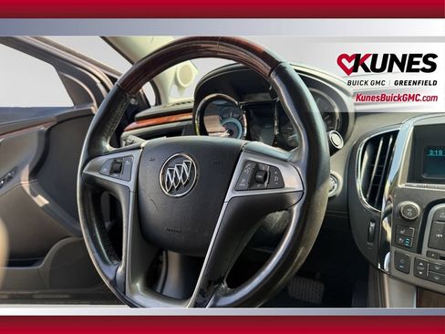 Used 2011 Buick LaCrosse CXL w/ Luxury Package FWD image 18