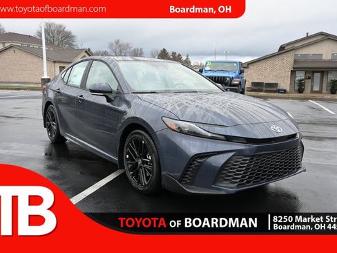 New 2026 Toyota Camry SE image 1