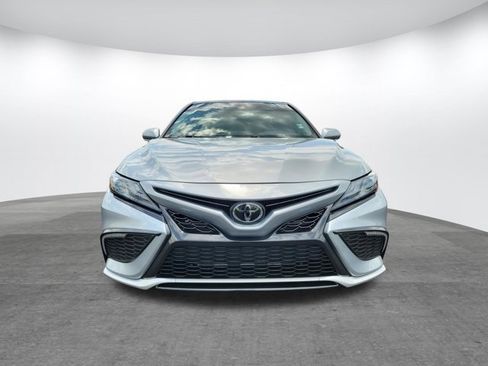 Used 2023 Toyota Camry XSE FWD image 2