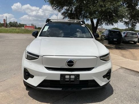 Certified 2023 Volvo C40 P8 Recharge Ultimate AWD/4WD image 2