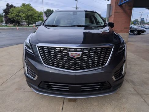 Used 2022 Cadillac XT5 Premium Luxury w/ Technology Package AWD/4WD image 11