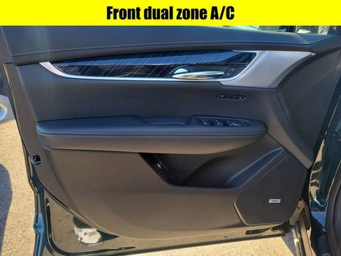 Used 2025 Cadillac XT6 Premium Luxury w/ Technology Package image 24