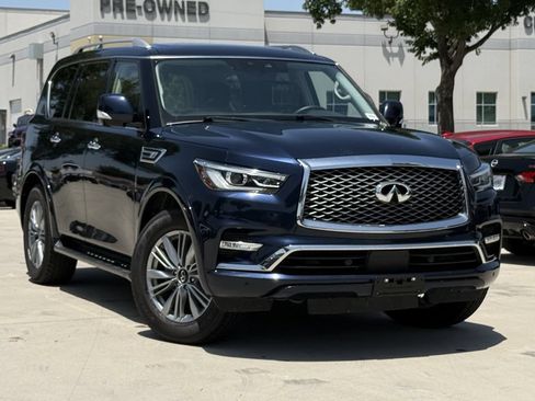 Used 2024 INFINITI QX80 Luxe RWD image 2