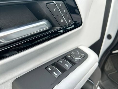 New 2026 Chevrolet Tahoe Premier w/ Sun And Tow Package image 24