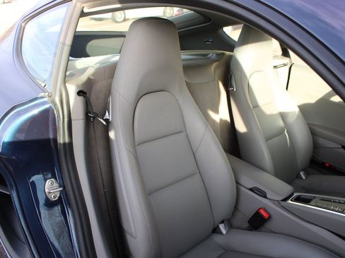 Used 2015 Porsche Cayman image 24