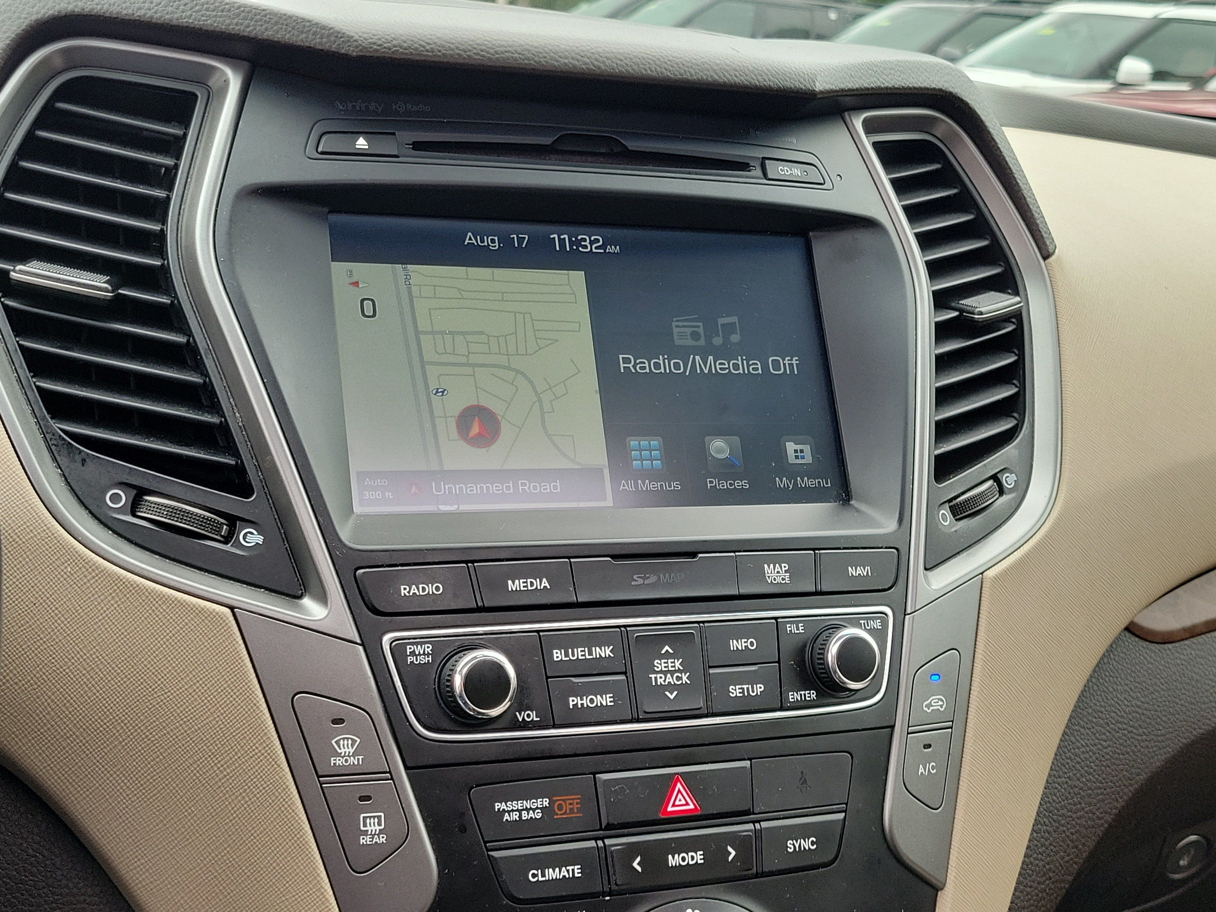 Used 2018 Hyundai Santa Fe Sport w/ 2.4L Tech Package 04 AWD/4WD image 26