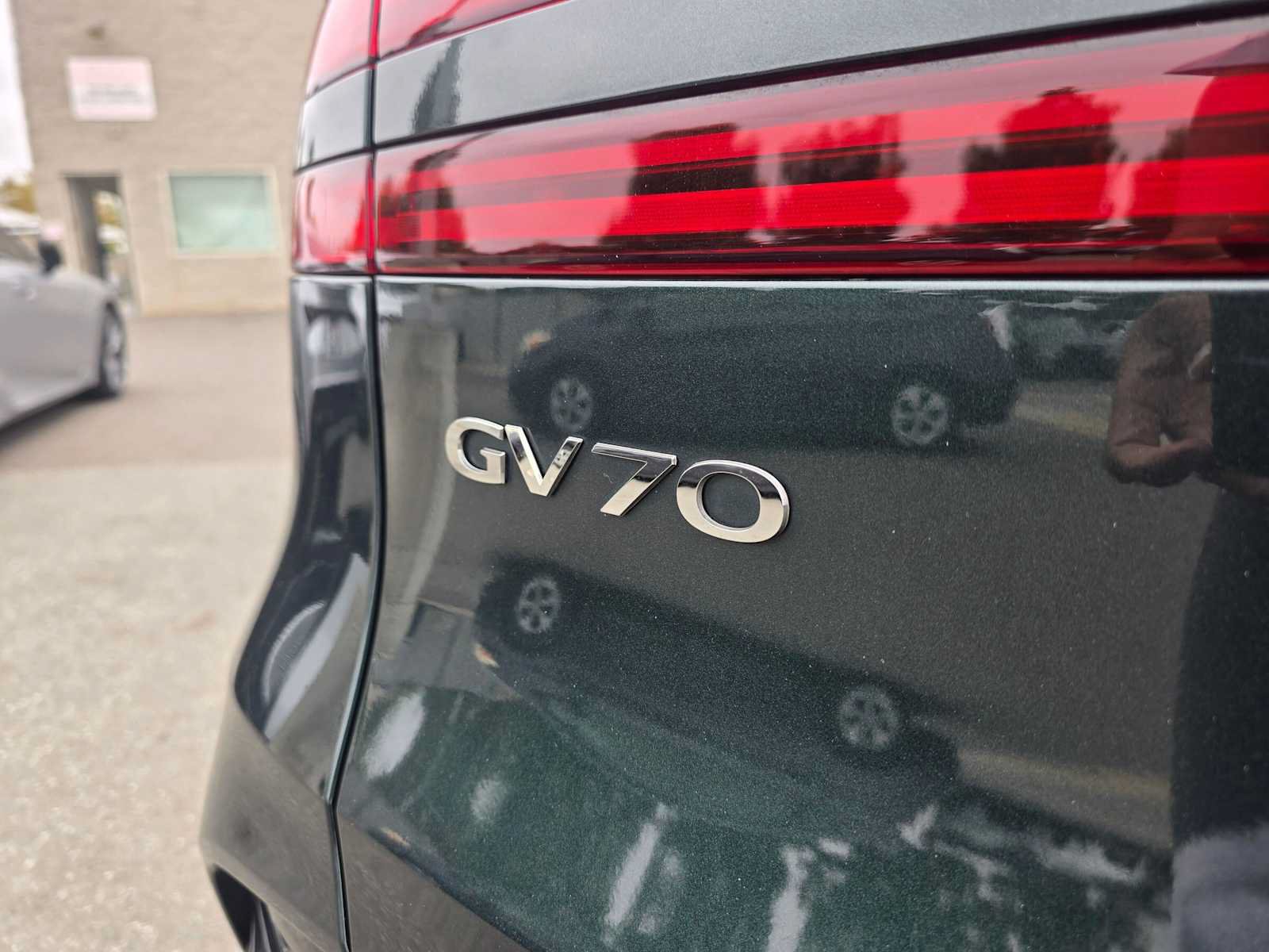 Used 2023 Genesis GV70 2.5T w/ Sport Prestige Package AWD/4WD image 13