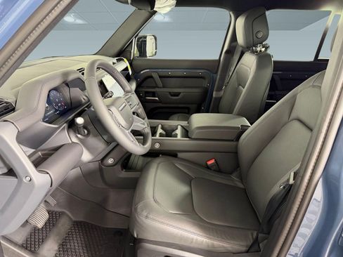 Used 2026 Land Rover Defender 110 S image 5