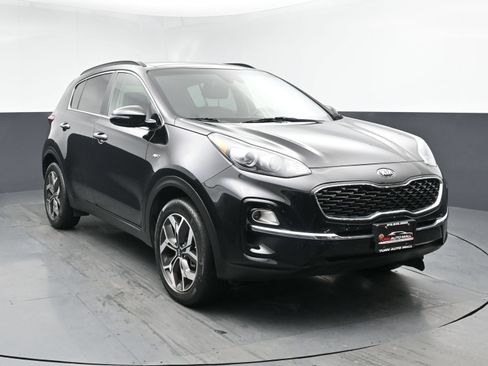 Used 2022 Kia Sportage EX AWD/4WD image 2