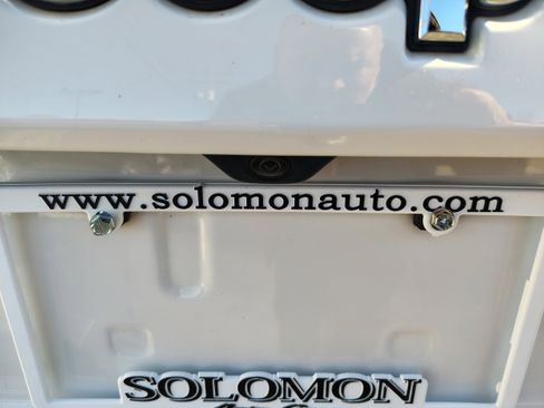 Certified 2020 Jeep Grand Cherokee Limited w/ Premium Lighting Group image 9