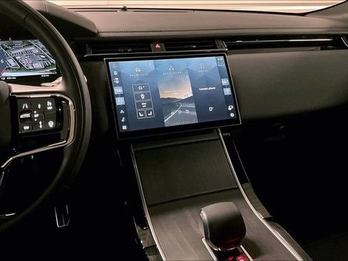 Certified 2026 Land Rover Range Rover Velar Dynamic SE AWD/4WD image 5